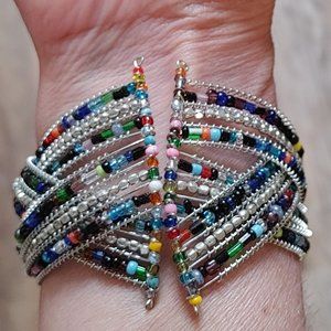 Unique multi-color beaded bracelet